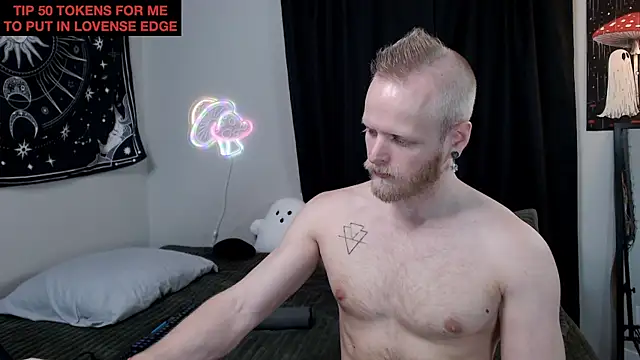 Snapshot of randyroderick chatting on 11/28/25, 09:56 randyroderick online show from 11/28/25, 09:56