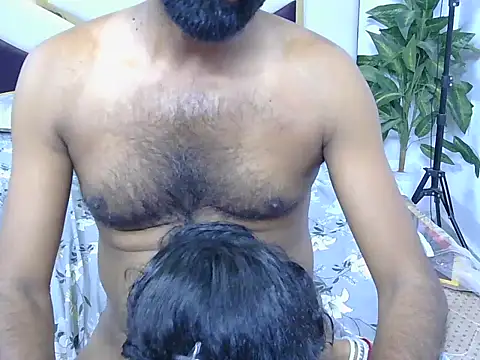 Snapshot of Lovelyy-couple chatting on 09/27/25, 06:35 Lovelyy-couple online show from 09/27/25, 06:35