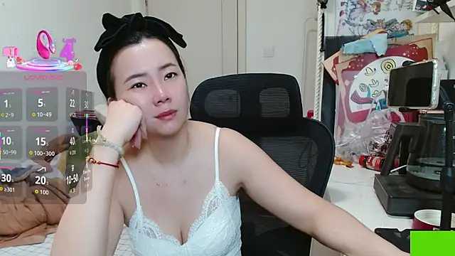 sallycui online show from 03/12/26, 12:44