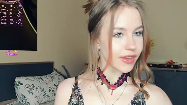 MaliaBourraine online show from 04/17/26, 12:30