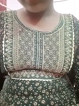 pari rani7 online show from 11/21/25, 05:28