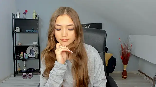 EllaClarke online show from 03/31/26, 10:15