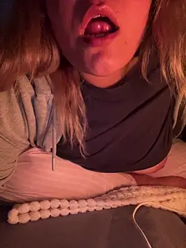 Snapshot of Heidaa chatting on 12/20/25, 12:07 Heidaa online show from 12/20/25, 12:07