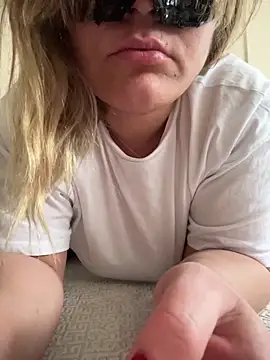 Snapshot of Heidaa chatting on 12/21/25, 07:37 Heidaa online show from 12/21/25, 07:37