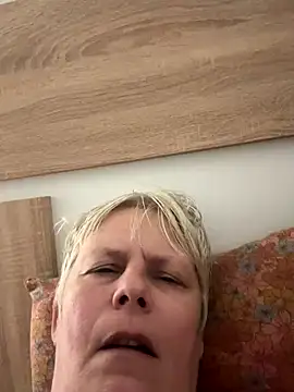 VyC7564 online show from 10/30/25, 12:17