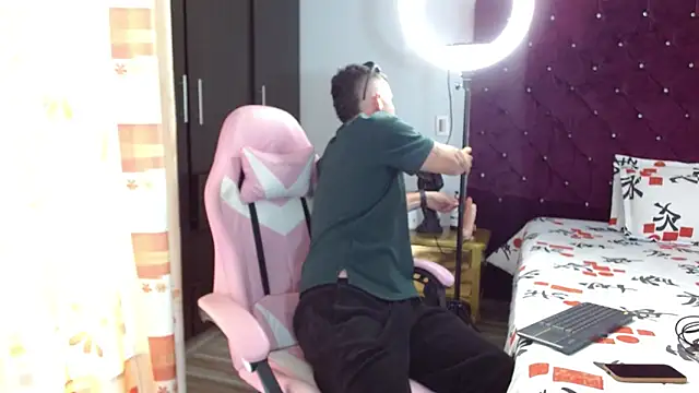 BooyHott  online show from 11/10/25, 06:51