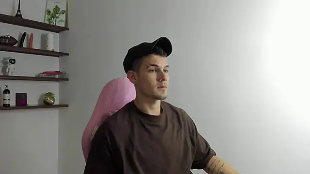 BooyHott  online show from 12/14/25, 06:56