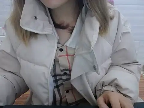 Hannie 26 online show from 11/03/25, 01:23