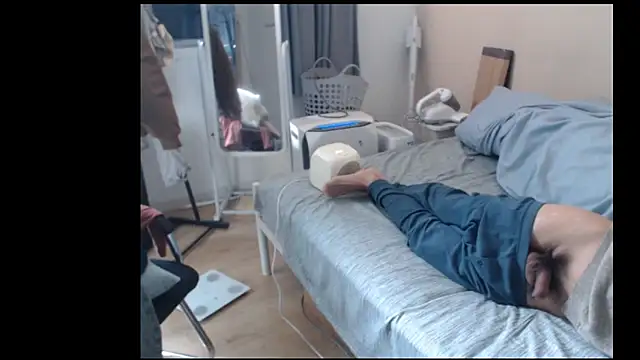 leeyoung  online show from 03/06/26, 06:21