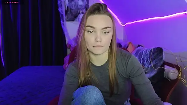 KitsyMoore online show from 11/02/25, 02:41