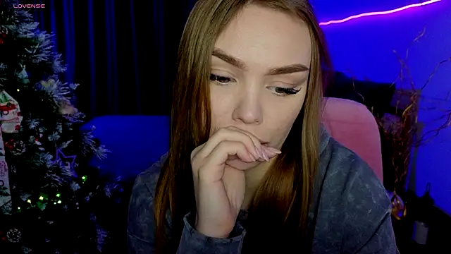 KitsyMoore online show from 12/15/25, 01:15