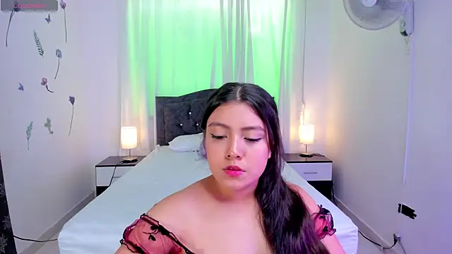 raiderandroxie online show from 11/19/25, 01:11