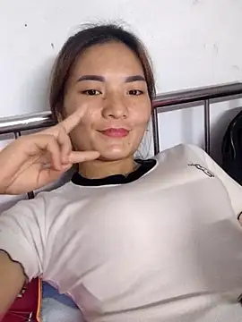 Snapshot of phuongxinhxan chatting on 01/18/26, 01:26 phuongxinhxan online show from 01/18/26, 01:26