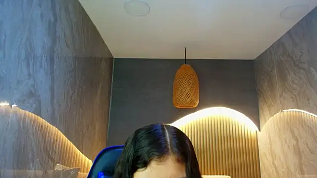 dany r  online show from 11/12/25, 01:44