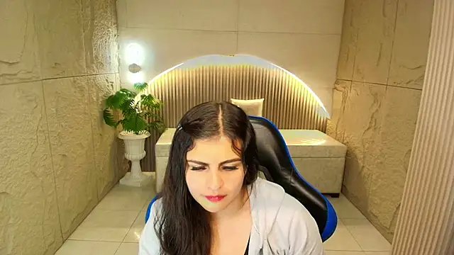 dany r  online show from 04/23/26, 01:13