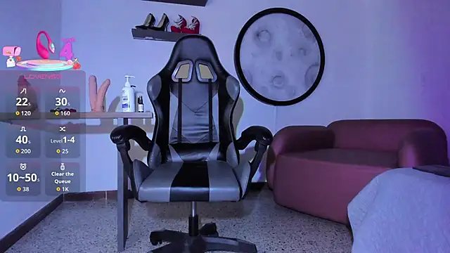 Isabella-Rosssi online show from 11/23/25, 04:45