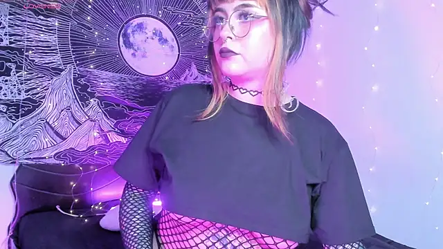 Hallucigenia  online show from 11/20/25, 06:40