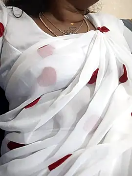 sweetqueen143 online show from 11/02/25, 01:35