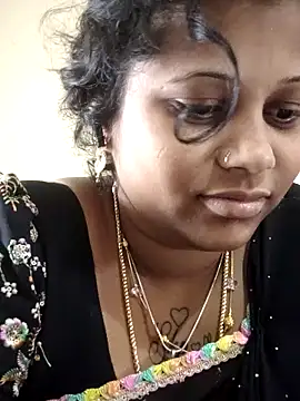 sweetqueen143 online show from 11/24/25, 05:18