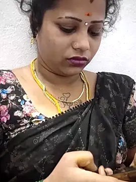 sweetqueen143 online show from 04/21/26, 05:58