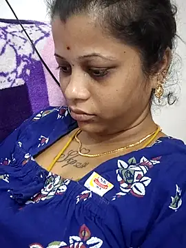 sweetqueen143 online show from 04/24/26, 03:53