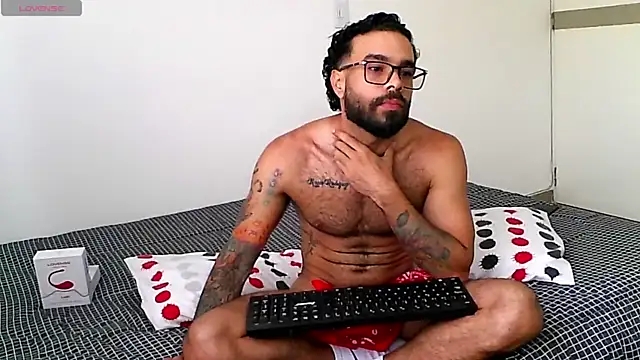 htrebor87 online show from 04/07/26, 08:09