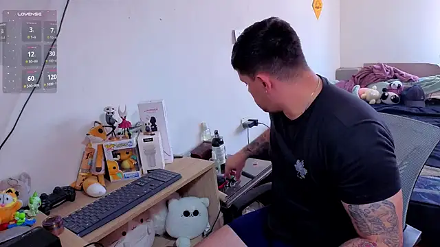 ryden 01 online show from 11/26/25, 04:41