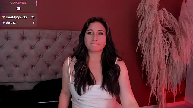 angela fiory online show from 11/11/25, 08:20