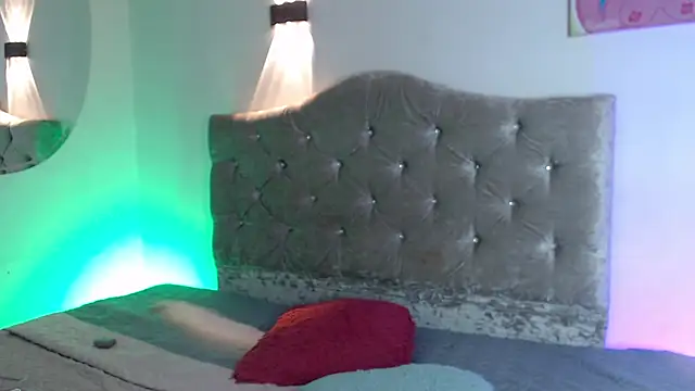 ladymooncs online show from 04/16/26, 03:57