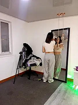 Maddy Rouse1 online show from 10/13/25, 03:50