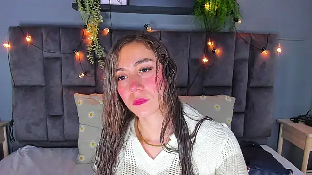 MyApril   online show from 03/25/26, 12:44