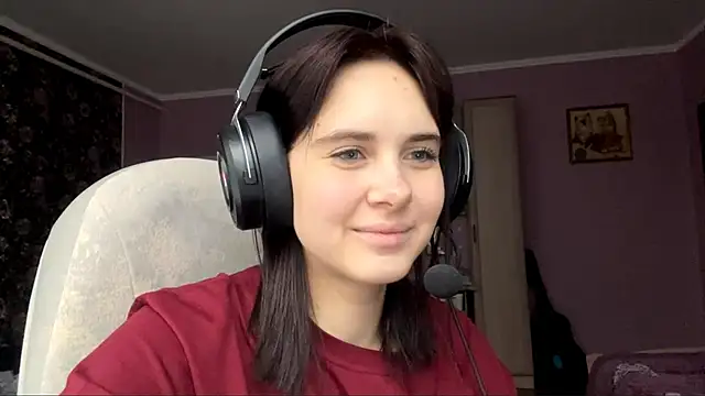 Snapshot of MollyPartey chatting on 09/24/25, 05:55 MollyPartey online show from 09/24/25, 05:55
