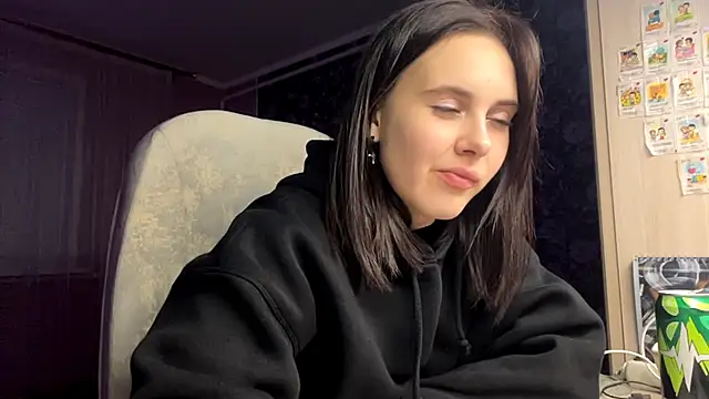 Snapshot of MollyPartey chatting on 10/11/25, 10:52 MollyPartey online show from 10/11/25, 10:52