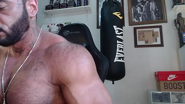 henryhadesflirt online show from 04/05/26, 11:40