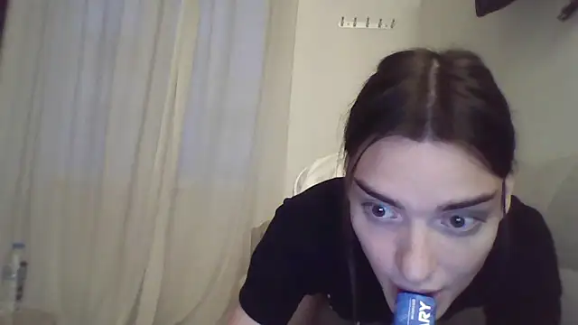Luna Samosienko online show from 09/26/25, 04:33