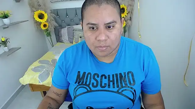 Snapshot of hotlesby_valery chatting on 10/22/25, 12:38 hotlesby valery online show from 10/22/25, 12:38