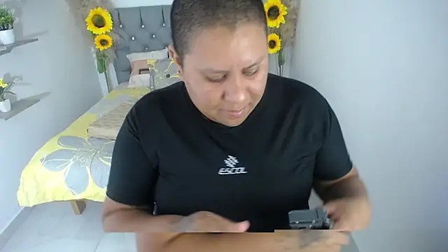 Snapshot of hotlesby_valery chatting on 11/21/25, 08:18 hotlesby valery online show from 11/21/25, 08:18