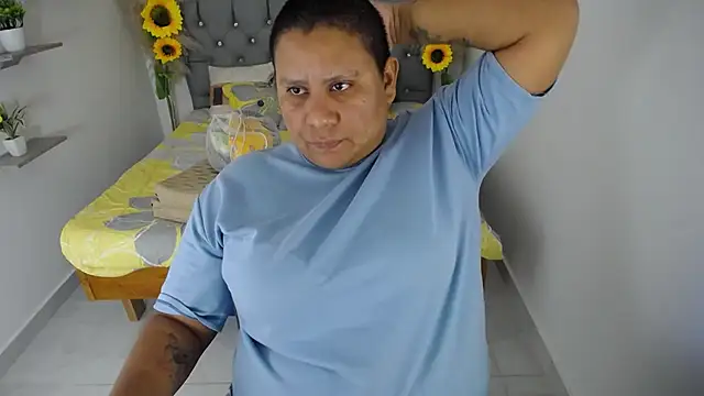 Snapshot of hotlesby_valery chatting on 11/28/25, 08:11 hotlesby valery online show from 11/28/25, 08:11