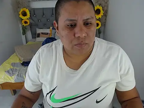 Snapshot of hotlesby_valery chatting on 12/17/25, 07:53 hotlesby valery online show from 12/17/25, 07:53