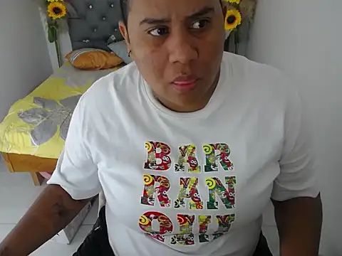 Snapshot of hotlesby_valery chatting on 02/13/26, 12:01 hotlesby valery online show from 02/13/26, 12:01