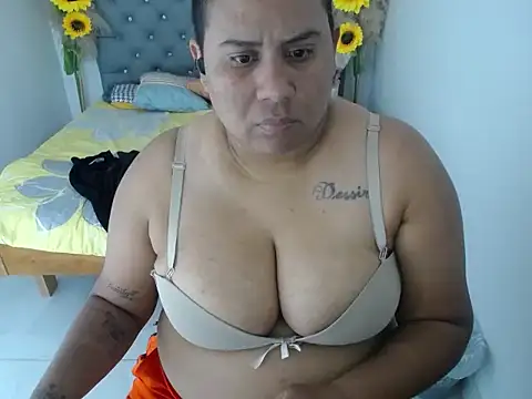 Snapshot of hotlesby_valery chatting on 02/20/26, 08:42 hotlesby valery online show from 02/20/26, 08:42