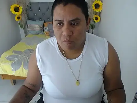 Snapshot of hotlesby_valery chatting on 03/04/26, 12:00 hotlesby valery online show from 03/04/26, 12:00