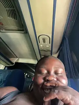 CarolinaGomez  online show from 04/20/26, 04:32