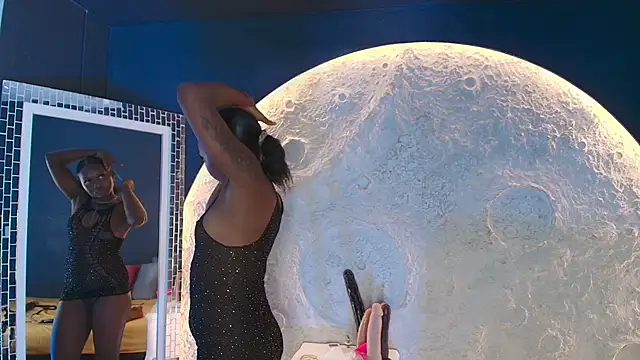 SaraGuzmann online show from 02/06/26, 03:48