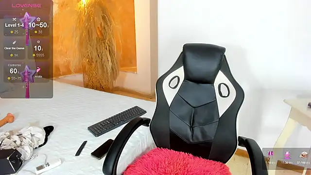 ZOE ROSE4 online show from 10/07/25, 07:33