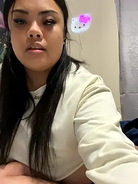 Snapshot of kiaradanielaxx chatting on 11/25/25, 07:08 kiaradanielaxx online show from 11/25/25, 07:08