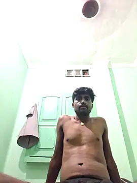 kkshan0923 online show from 10/02/25, 11:06