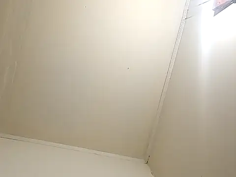 Hoott boyyszz online show from 10/30/25, 04:03