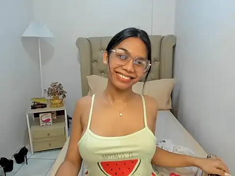 athinawilliams online show from 11/28/25, 02:03