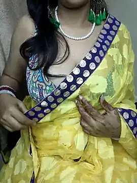 Hey Jully online show from 10/15/25, 05:07